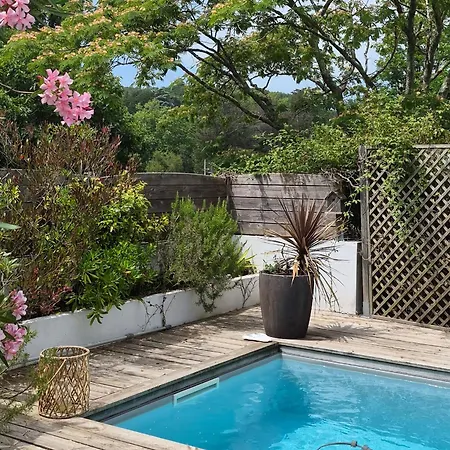 Panzió Avec Piscine Maison Etxecosy 3*