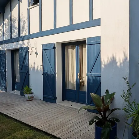 Panzió Avec Piscine Maison Etxecosy 3*